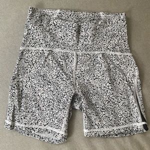 Lululemon Train Times Mid-Rise Short 6”